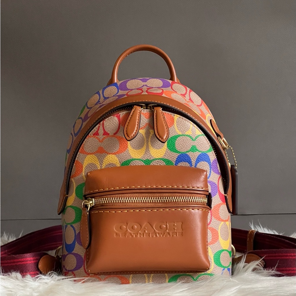 CJ878 - Coach Charter Backpack 18 in Rainbow Signature Canvas